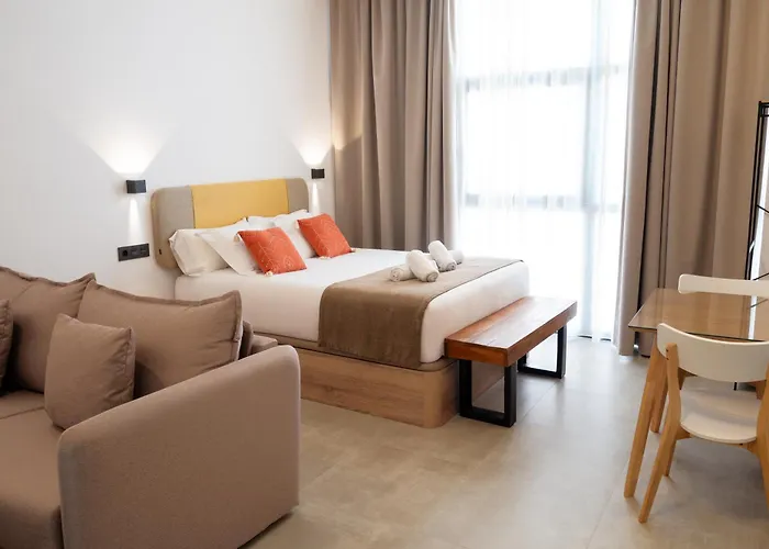 Capuchinos Guest Homes 3*