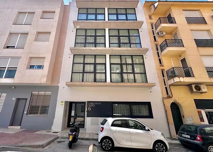 Capuchinos Guest Homes 3*